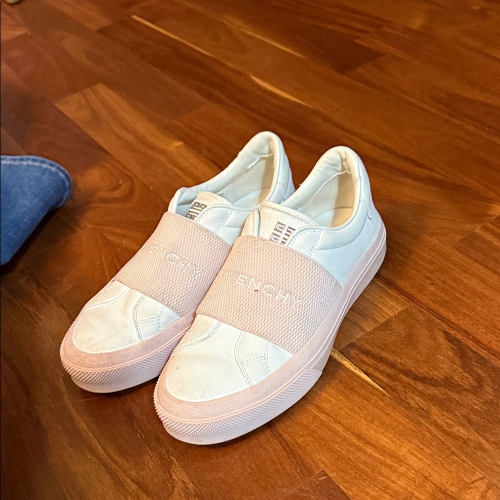 Givenchy Women's Sneakers in White and Light Pink - Picture 3 of 7